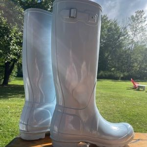 Baby blue hunter rainboots!